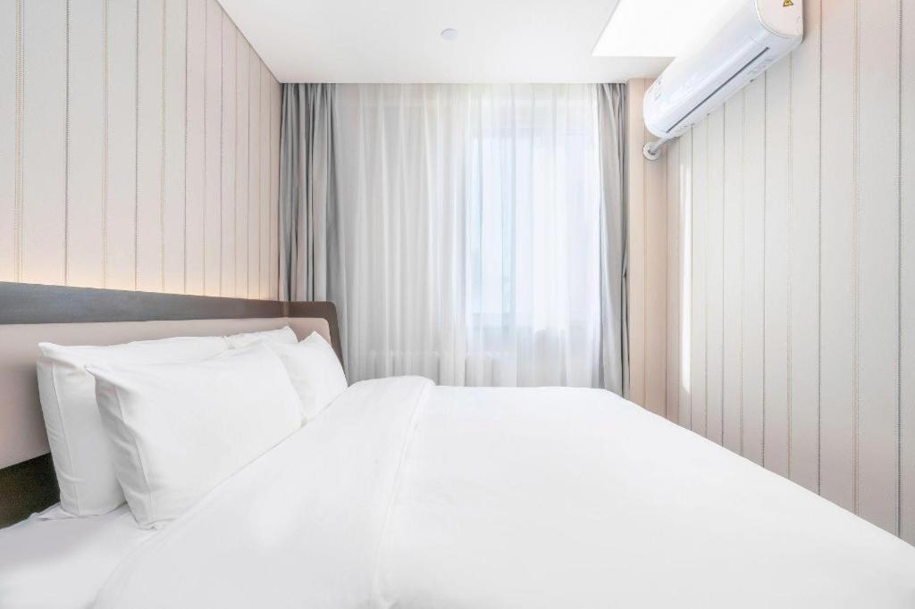 Hanting Wangfujing Hotel 2*